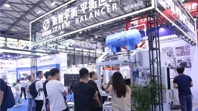 尊龙凯时人生就是博股份精彩亮相上海第24届中国国际橡胶技术展
