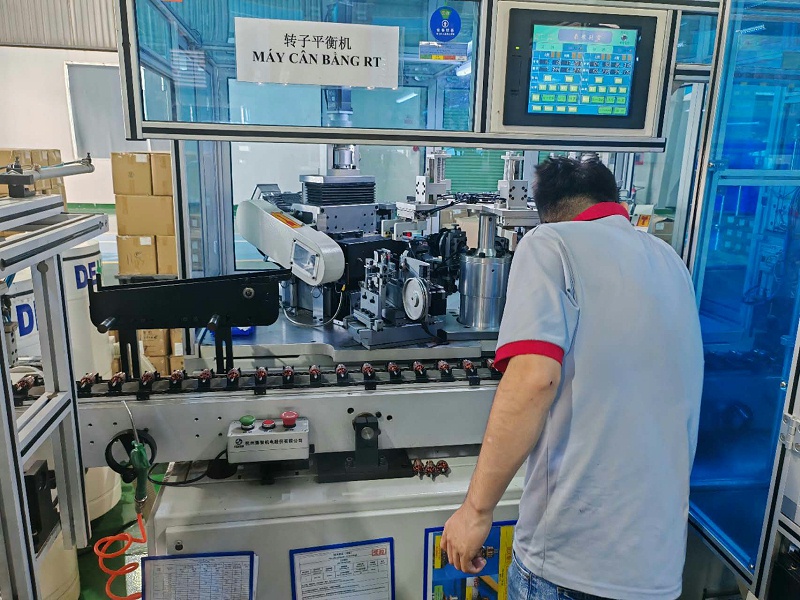 尊龙凯时人生就是博平衡机售后团队远赴越南，助力“永捷电机”设备维护